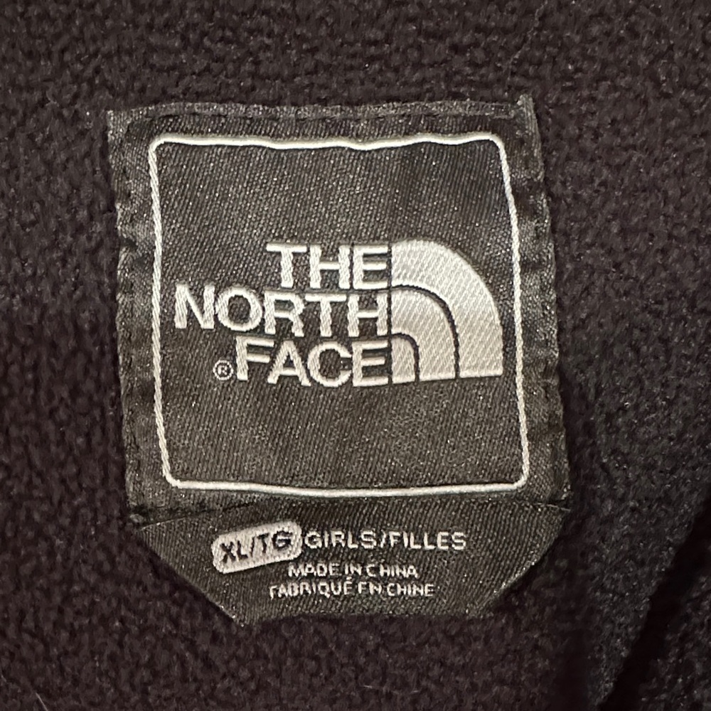 The North Face Black Full-Zip Jacket - Picture 2 of 3